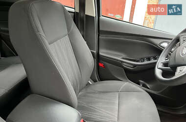 Хэтчбек Ford Focus 2017 в 
