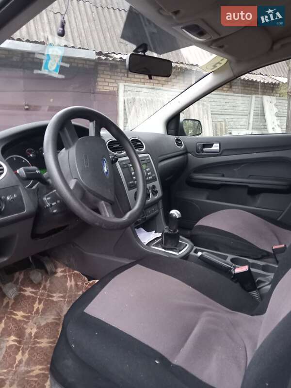Универсал Ford Focus 2005 в Киеве фото 12 Универсал Ford Focus 2005 в Киеве