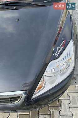 Хэтчбек Ford Focus 2011 в 