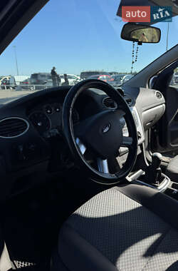 Хэтчбек Ford Focus 2007 в 