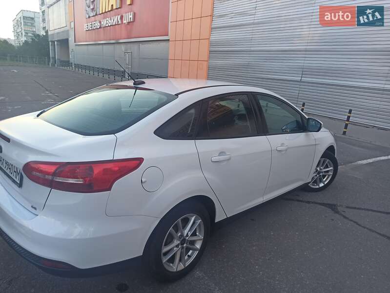 Седан Ford Focus 2015 в Харькове фото 5 Седан Ford Focus 2015 в Харькове