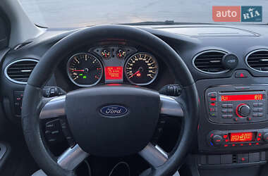 Хэтчбек Ford Focus 2008 в 