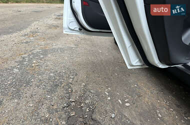 Хэтчбек Ford Focus 2012 в 