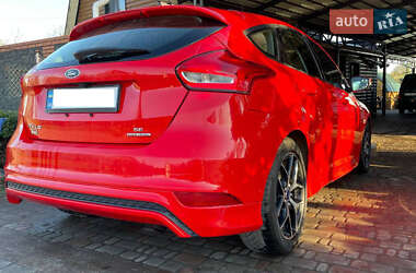 Хэтчбек Ford Focus 2016 в Львове