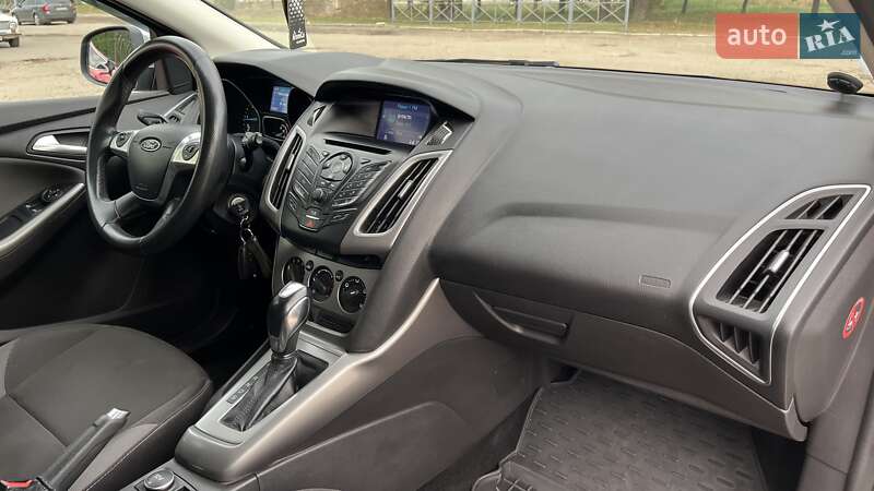 Универсал Ford Focus 2014 в Николаеве фото 10 Универсал Ford Focus 2014 в Николаеве