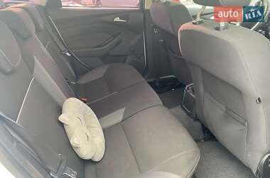Хэтчбек Ford Focus 2013 в 