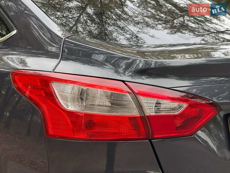 Седан Ford Focus 2013 в Охтирці
