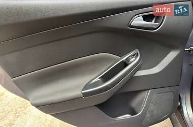 Седан Ford Focus 2013 в 