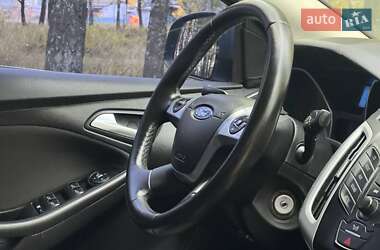 Седан Ford Focus 2013 в 