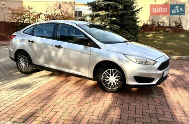 Седан Ford Focus 2016 в 
