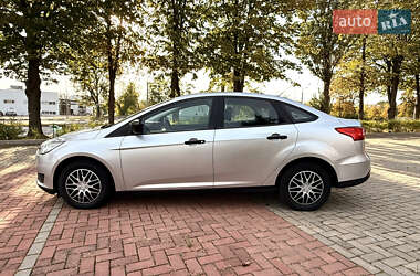 Седан Ford Focus 2016 в 