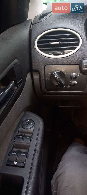 Хетчбек Ford Focus 2006 в Києві