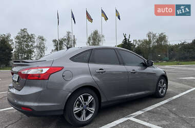 Седан Ford Focus 2014 в 