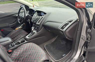 Седан Ford Focus 2014 в 