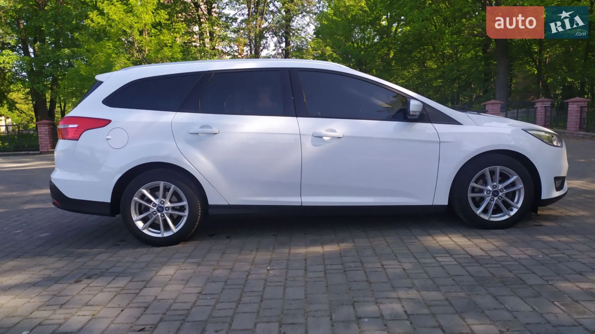 2016 Ford Focus - мініатюра 9