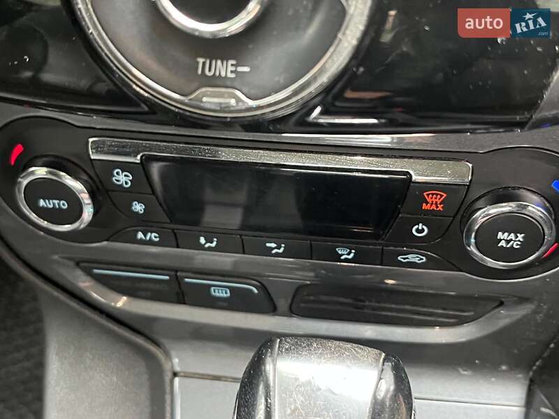 Хэтчбек Ford Focus 2011 в Киеве фото 20 Хэтчбек Ford Focus 2011 в Киеве