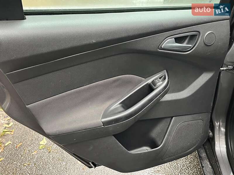 Хэтчбек Ford Focus 2011 в Киеве фото 25 Хэтчбек Ford Focus 2011 в Киеве