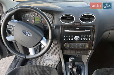 Седан Ford Focus 2006 в 