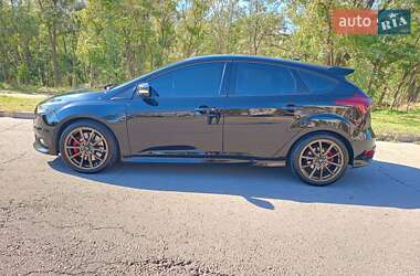 Хэтчбек Ford Focus 2017 в 