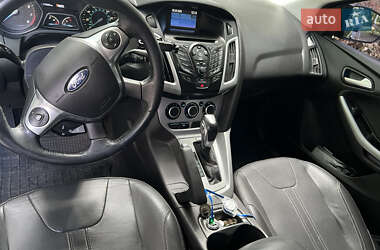 Седан Ford Focus 2013 в 