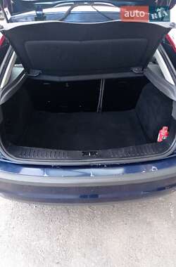 Хэтчбек Ford Focus 2006 в 