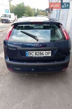 Хэтчбек Ford Focus 2006 в 