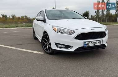 Седан Ford Focus 2015 в 