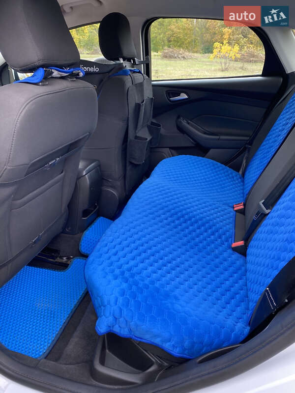 Седан Ford Focus 2016 в Кропивницком фото 5 Седан Ford Focus 2016 в Кропивницком