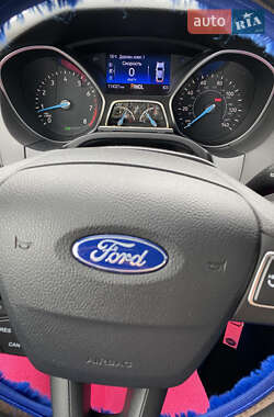 Седан Ford Focus 2016 в 
