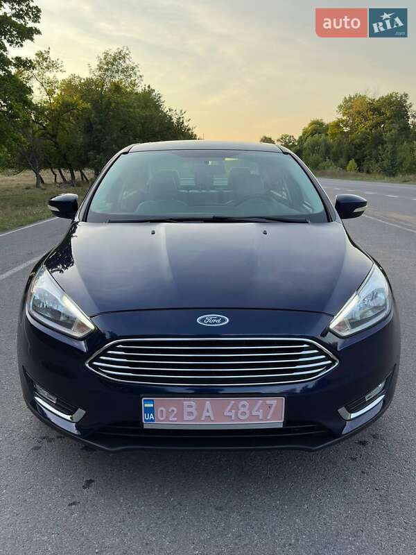 Седан Ford Focus 2016 в 