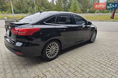 Седан Ford Focus 2016 в Киеве