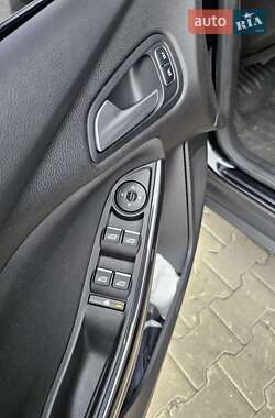 Седан Ford Focus 2016 в 