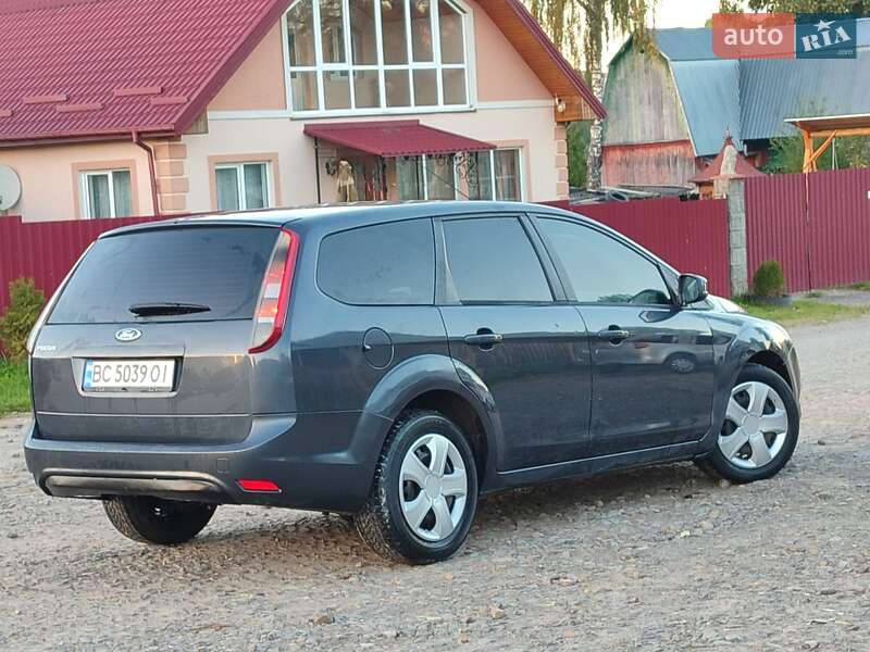 Универсал Ford Focus 2010 в Старом Самборе
