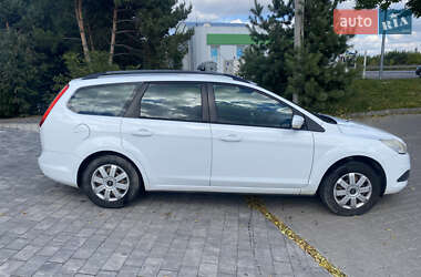 Универсал Ford Focus 2010 в 