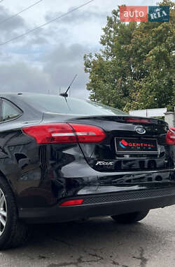 Седан Ford Focus 2018 в 