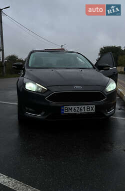 Седан Ford Focus 2015 в 