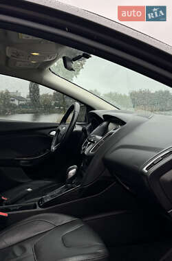 Седан Ford Focus 2015 в 