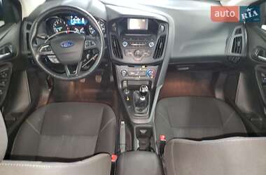Седан Ford Focus 2015 в 