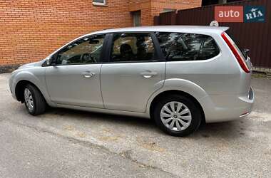Универсал Ford Focus 2010 в 