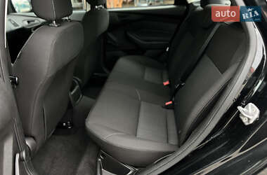 Седан Ford Focus 2015 в 