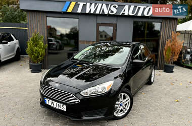 Седан Ford Focus 2015 в 