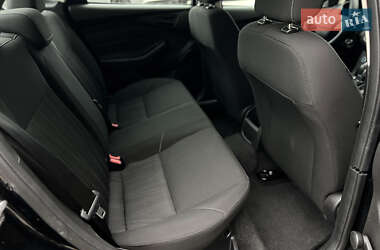 Седан Ford Focus 2015 в 