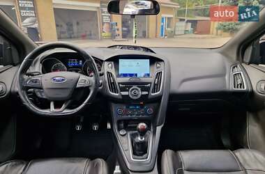 Хэтчбек Ford Focus 2017 в 