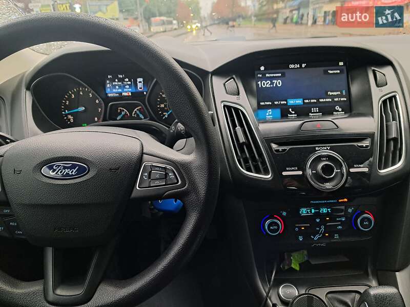 Седан Ford Focus 2017 в Житомире