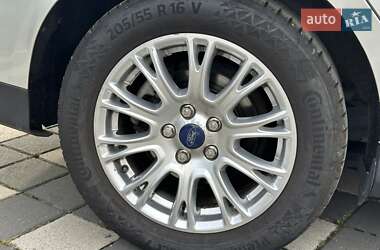 Универсал Ford Focus 2012 в 