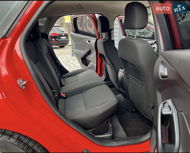 Хэтчбек Ford Focus 2014 в Кропивницком