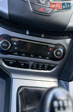 Универсал Ford Focus 2012 в 
