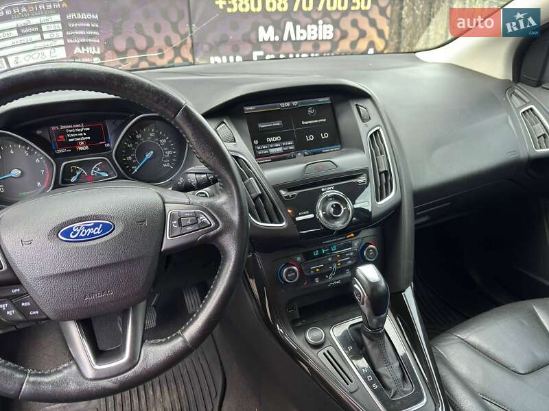 Седан Ford Focus 2015 в Львові