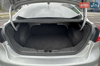 Седан Ford Focus 2011 в 