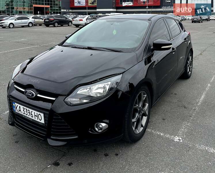Хэтчбек Ford Focus 2013 в Киеве